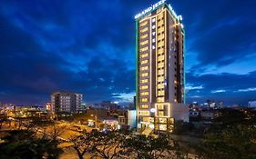 Grand Jeep Hotel